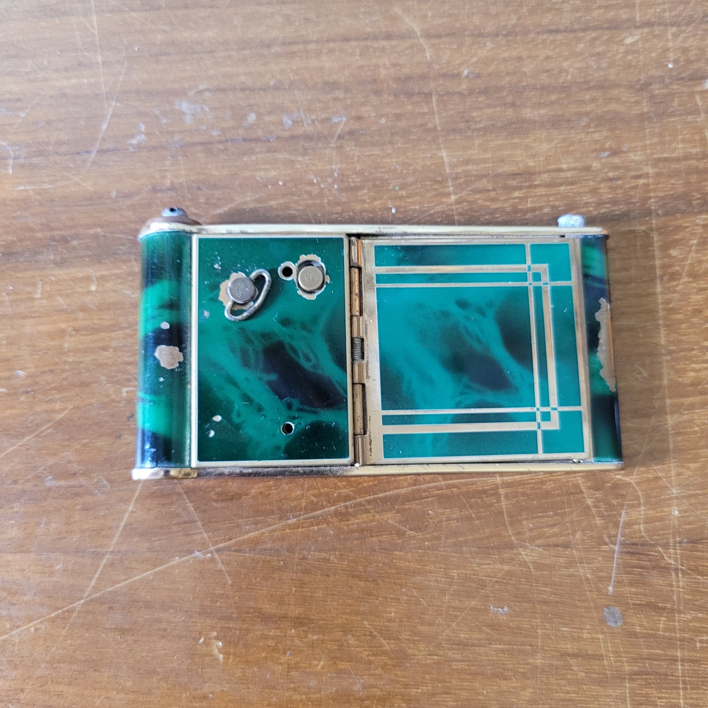 1930s French marbled green & gold-tone musical compact