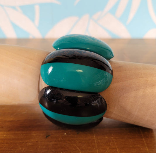 1980s-style statement two tone peacock green & black stretch bangle