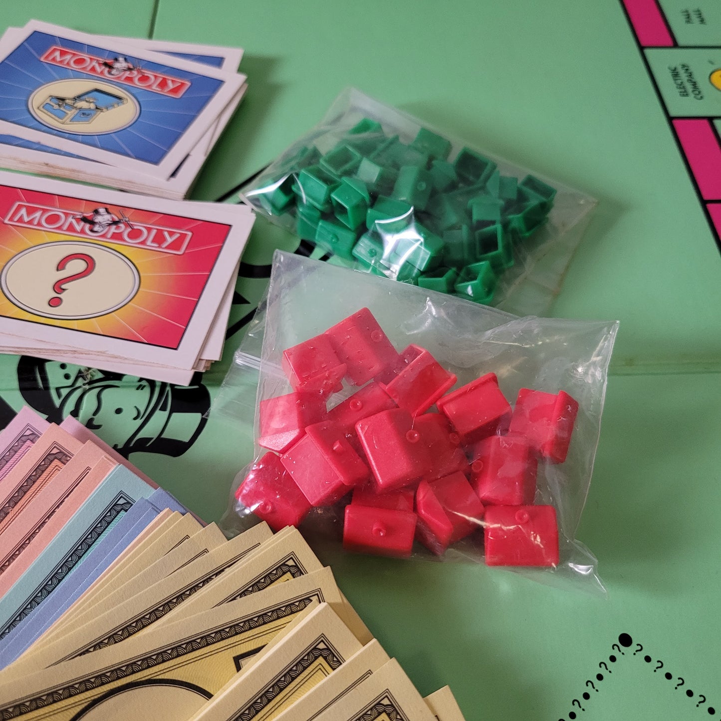 1996 Waddingtons Monopoly property trading board game (complete)