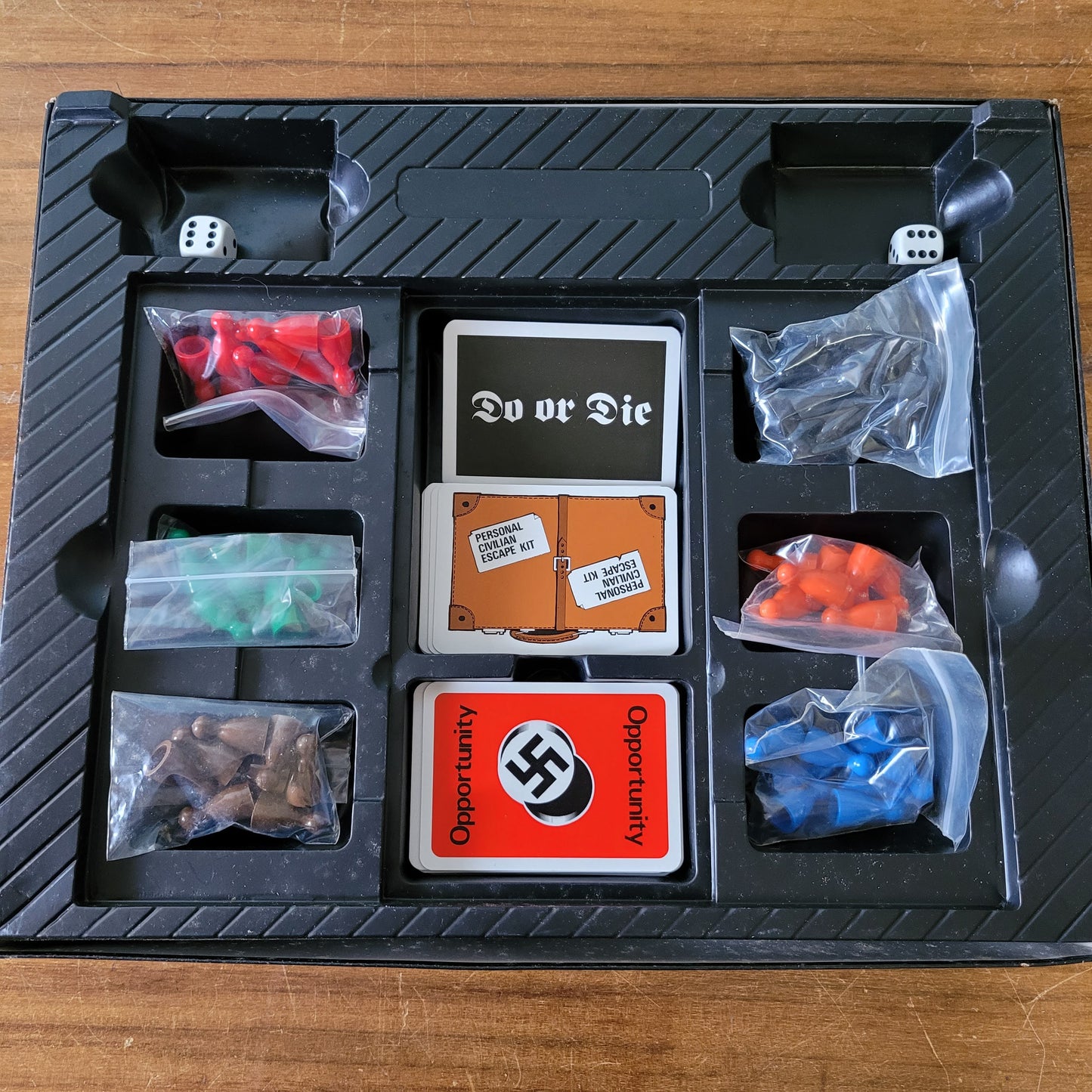 Vintage Gibson Games Escape from Colditz, the World War II game of escape... (complete)