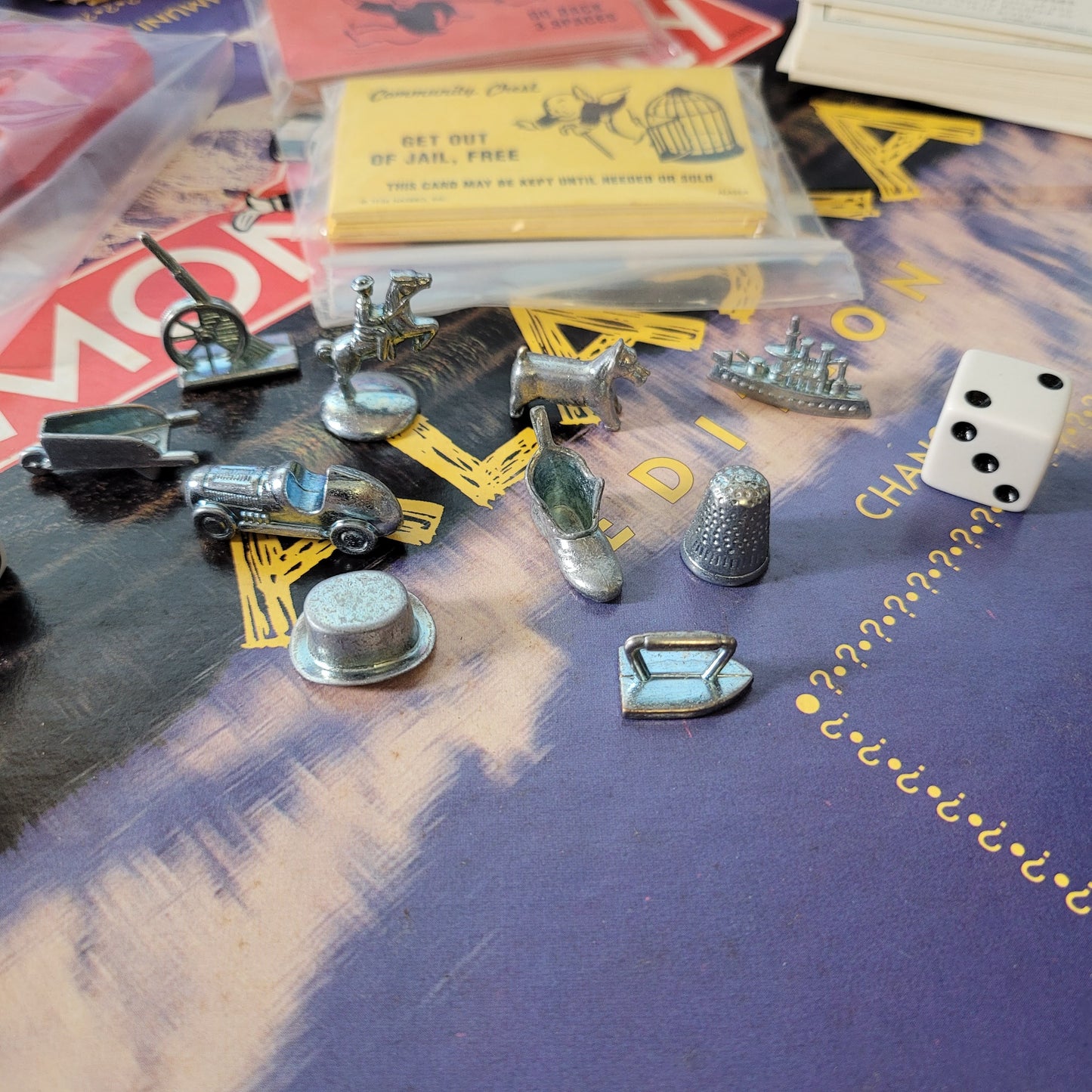 1997 Parker Brothers Monopoly Alaska Edition real estate trading game (complete)