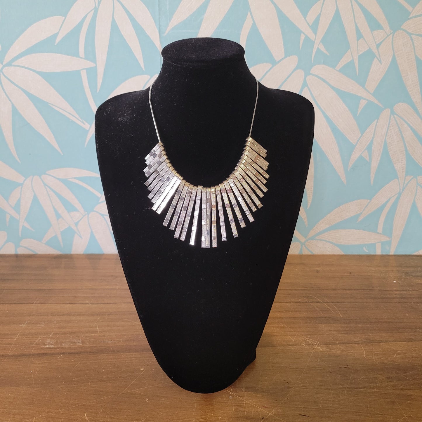 1970s-style silver-tone geometric drop fringe necklace
