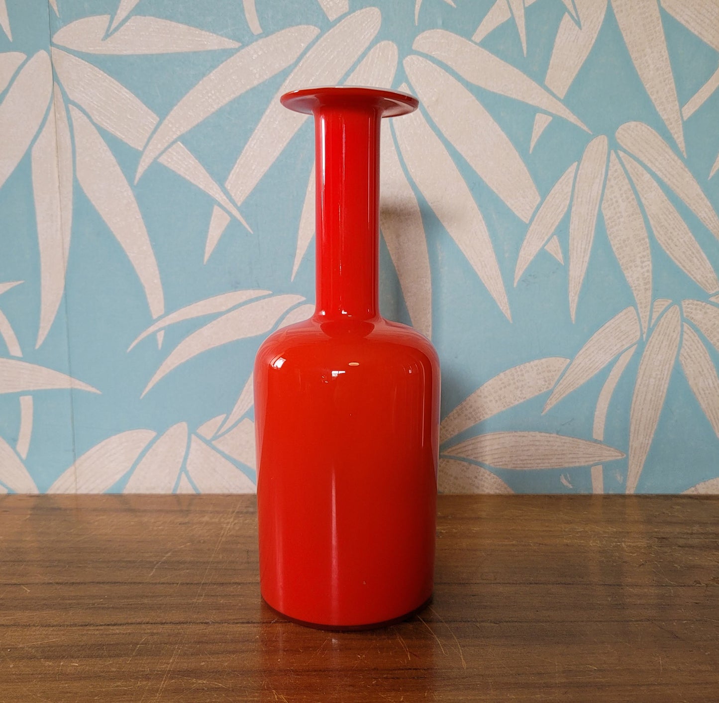 1960s Otto Brauer Holmegaard red cased glass art vase