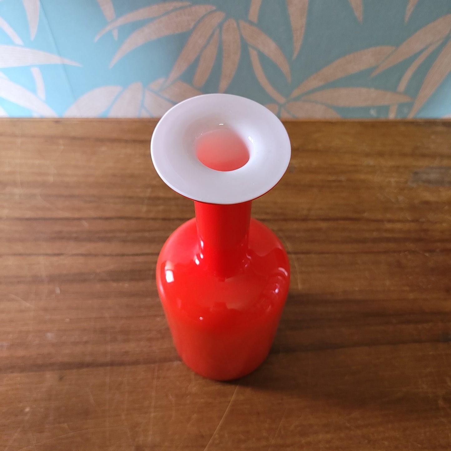 1960s Otto Brauer Holmegaard red cased glass art vase