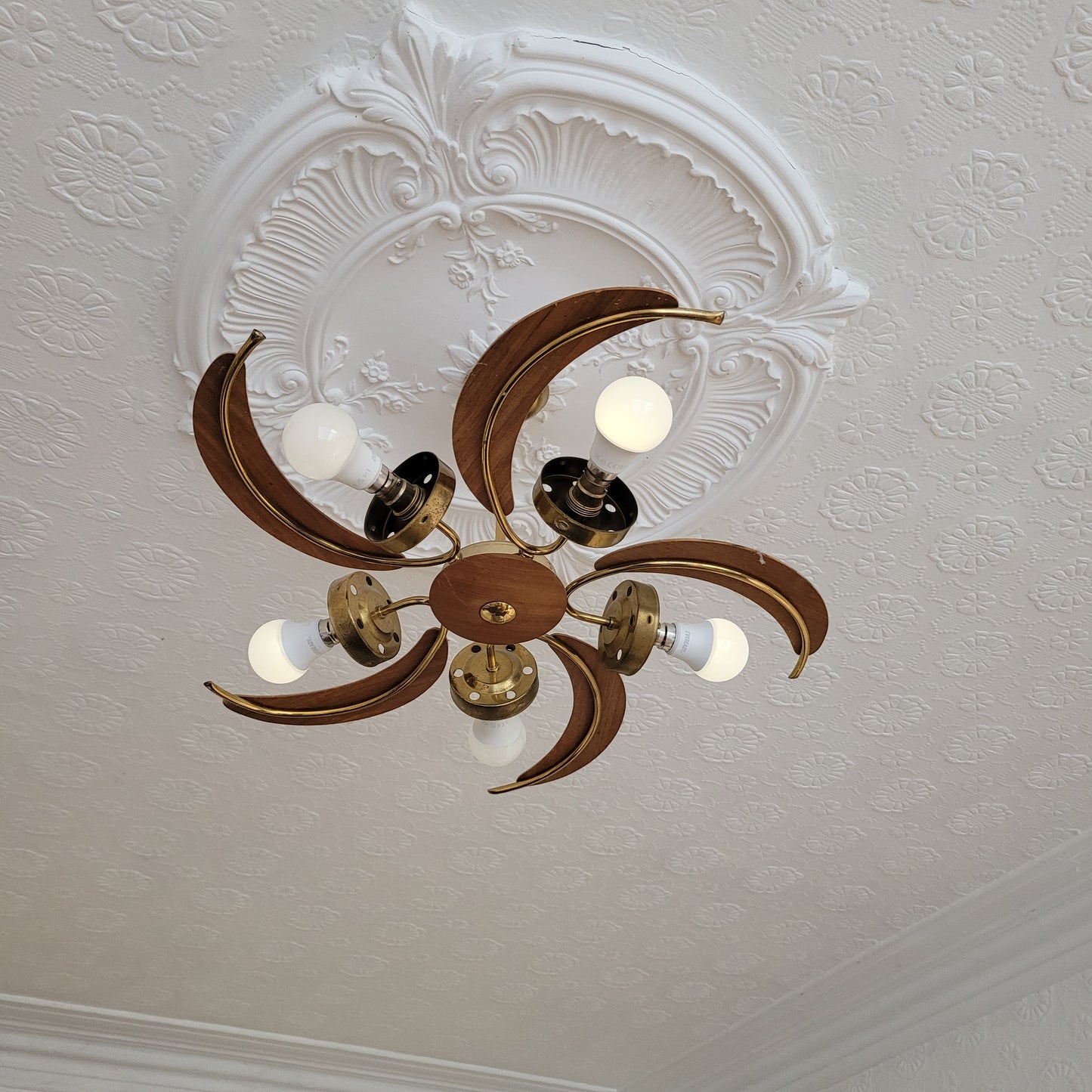 MCM atomic-style 5-arm teak & glass light fixture