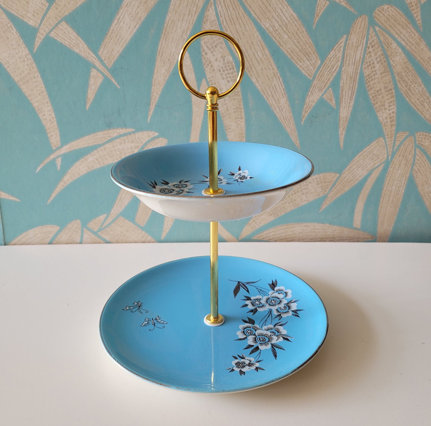 circa. 1930s Palissy England 'Maytime' mini ceramic cake stand