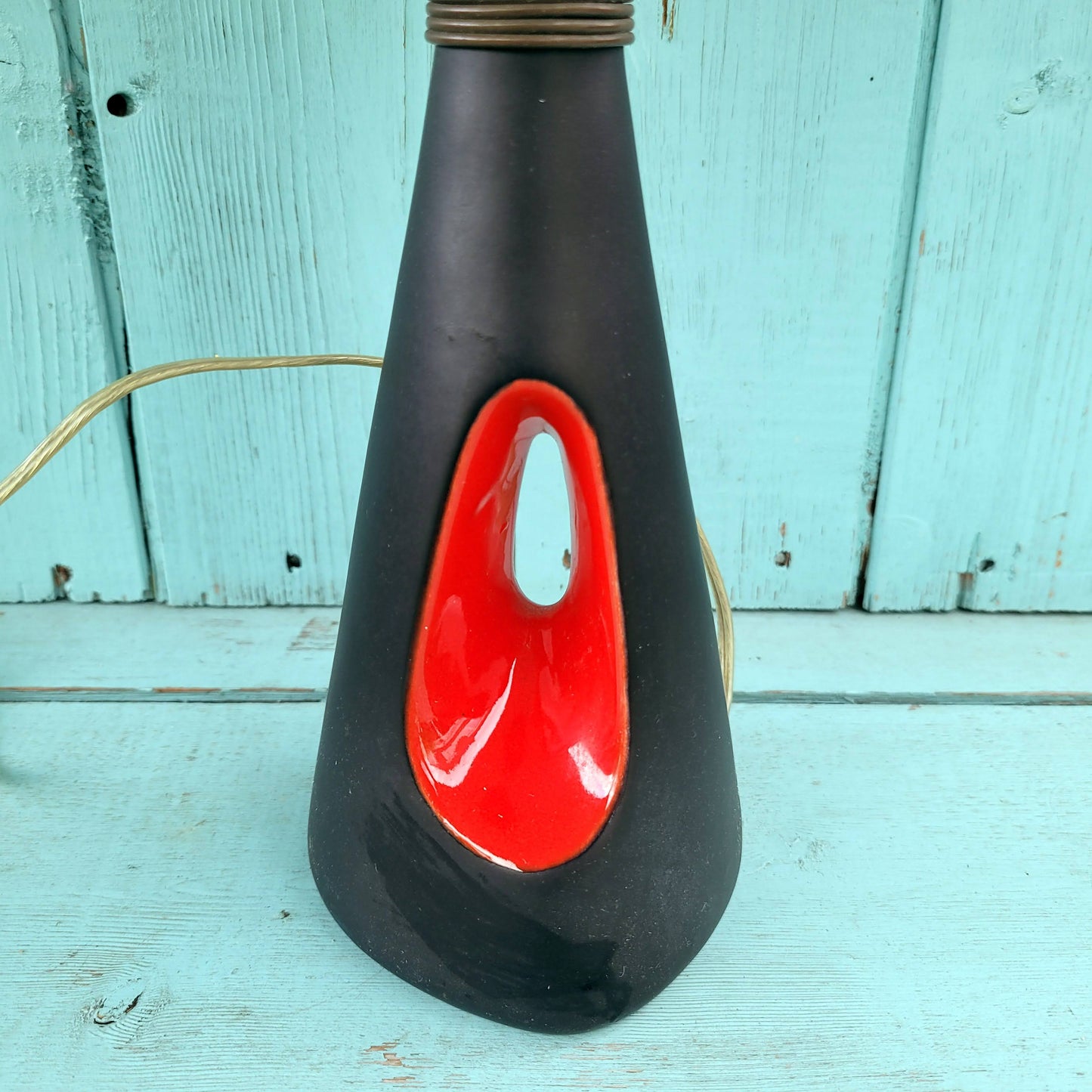 1950s/60s red & black ceramic sculptural lampbase with red pleated paper shade