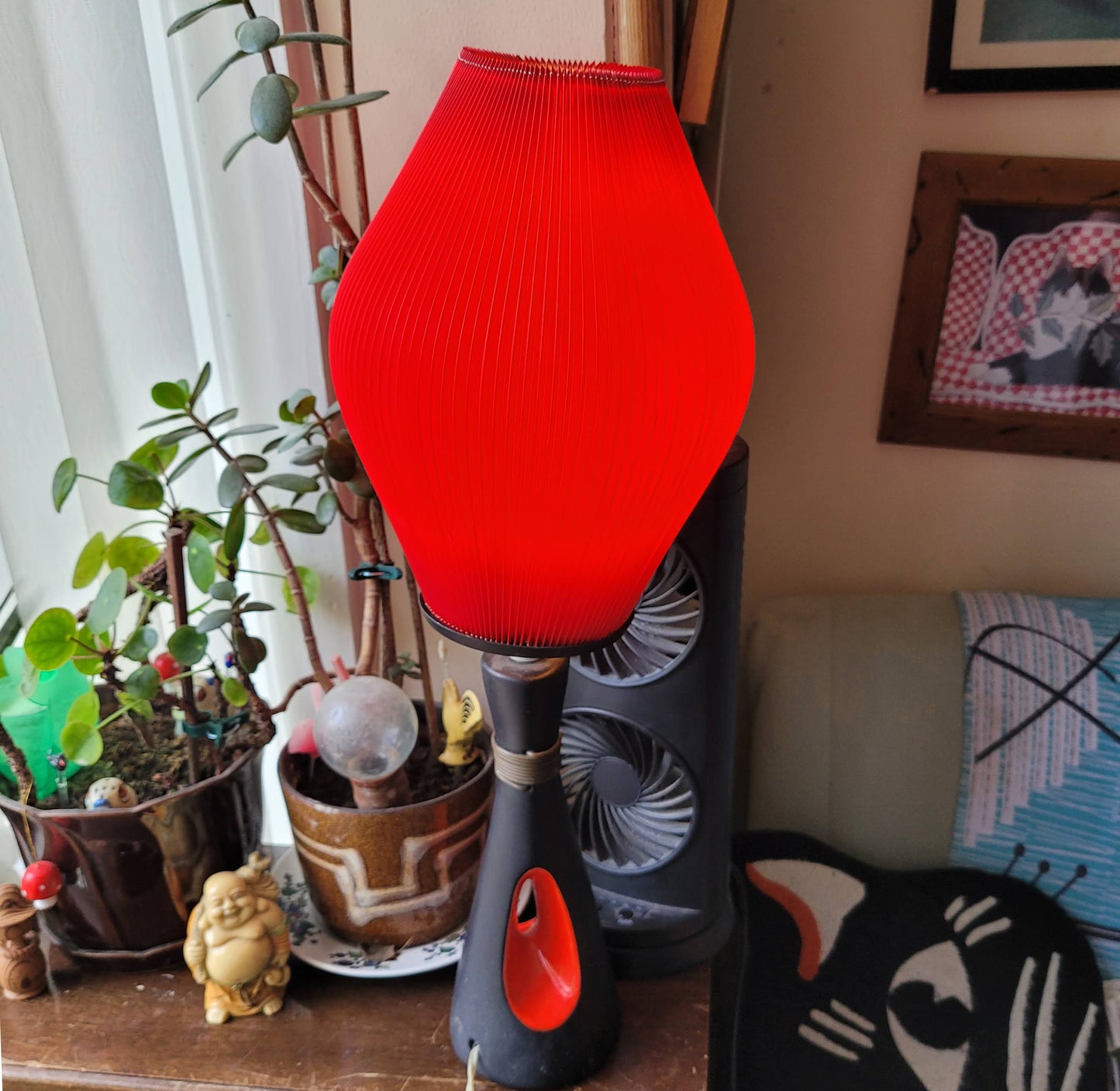 1950s/60s red & black ceramic sculptural lampbase with red pleated paper shade