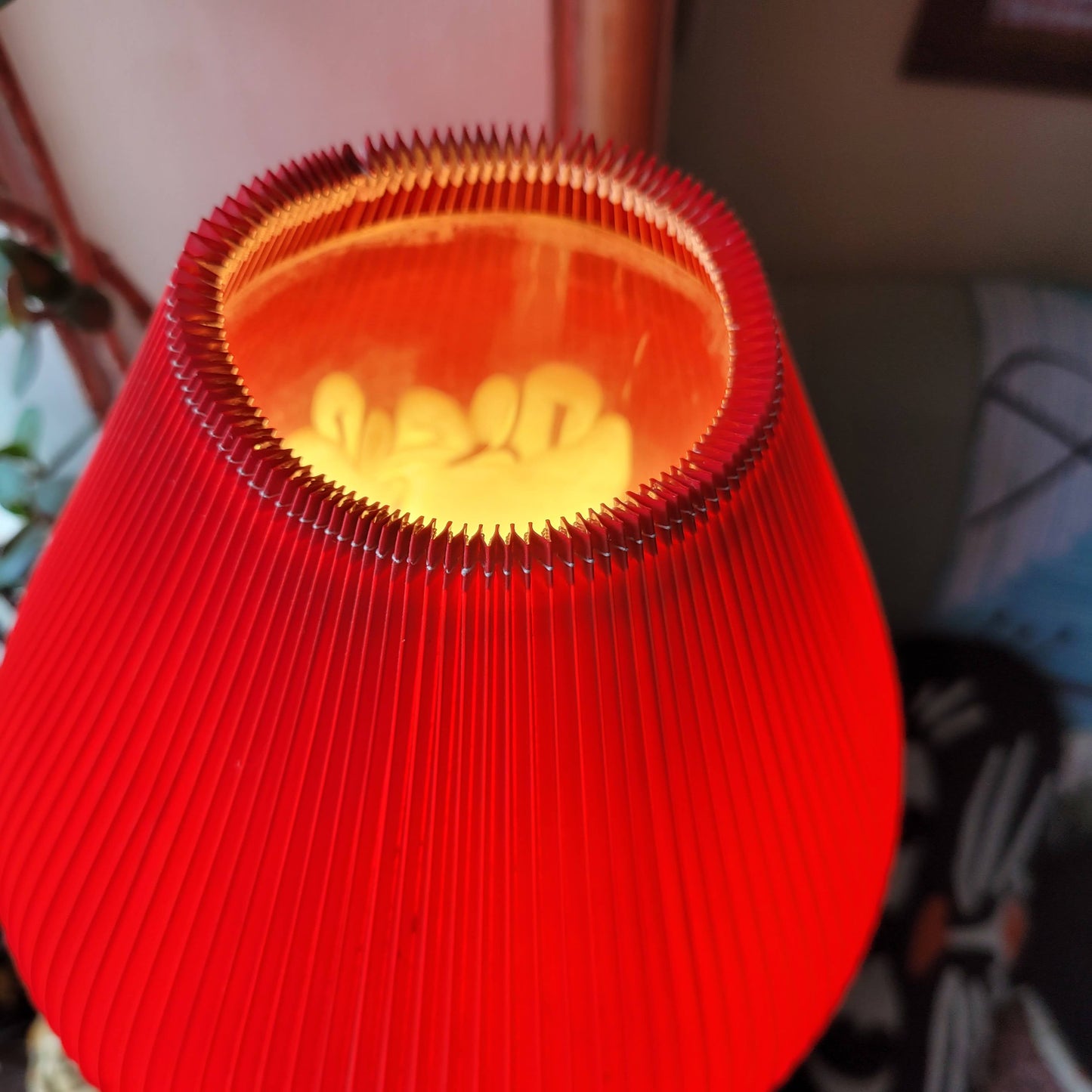 1950s/60s red & black ceramic sculptural lampbase with red pleated paper shade
