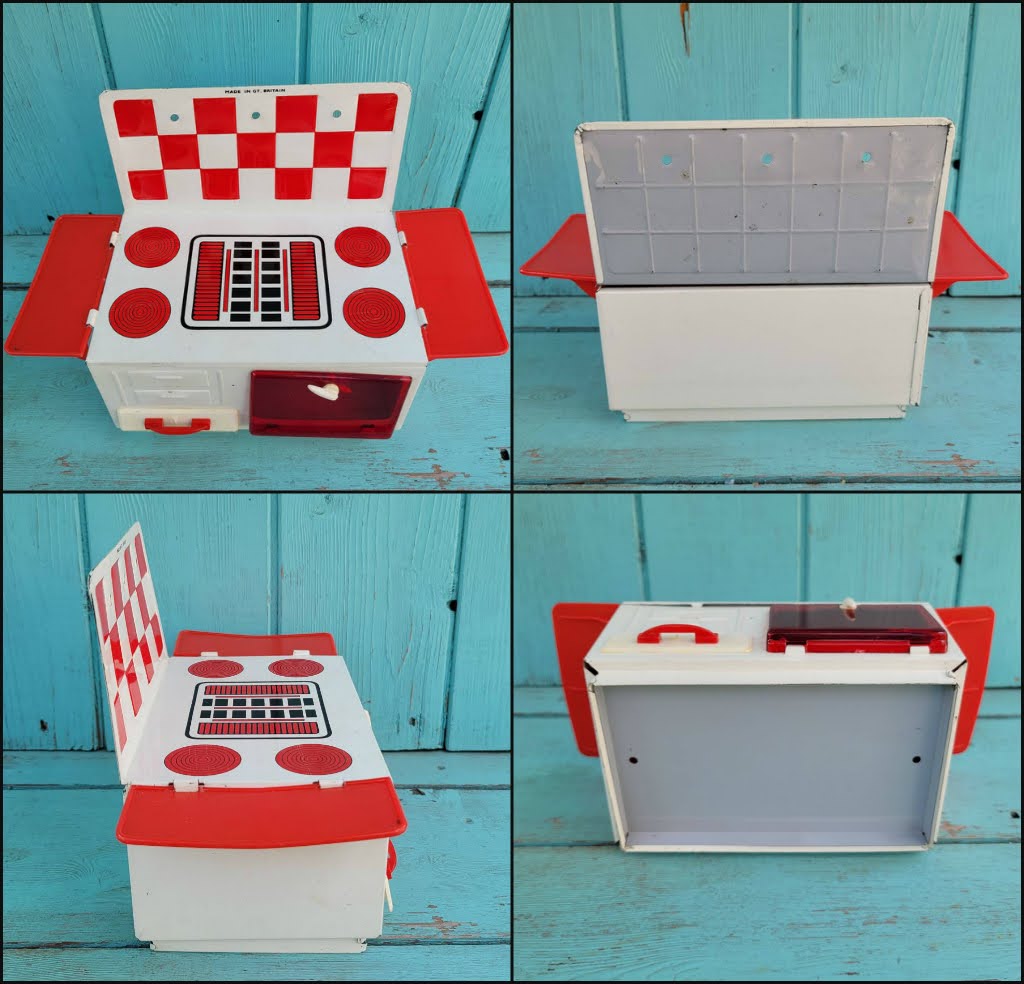 Vintage Wells-Brimtoy tin 'Junior Cooker', model 221, with original packaging