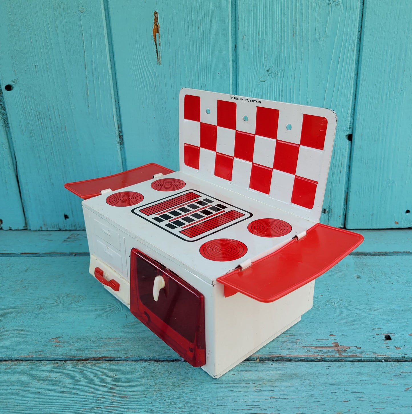 Vintage Wells-Brimtoy tin 'Junior Cooker', model 221, with original packaging