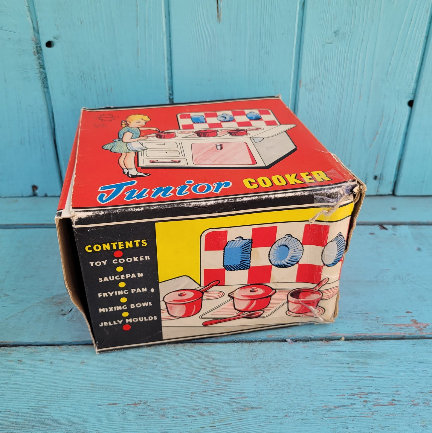 Vintage Wells-Brimtoy tin 'Junior Cooker', model 221, with original packaging