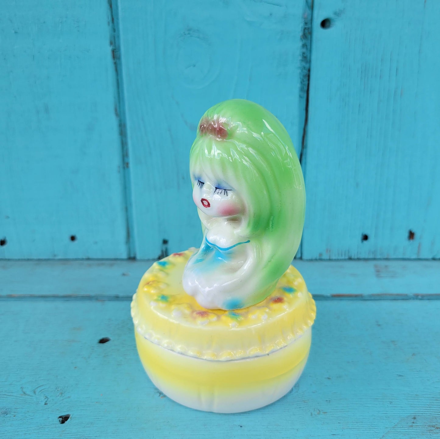 Kitsch 1960s ceramic mod girl trinket pot, green hair