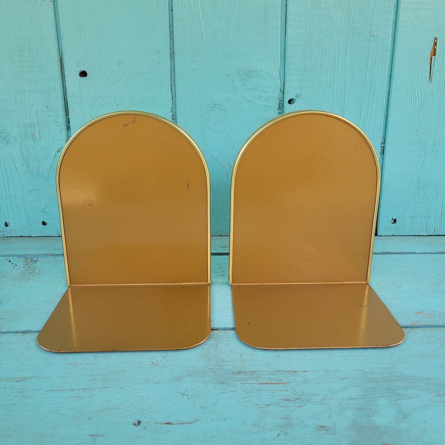 Pair of 1970s Chalford Glos Arnold Design brass-edged John Gould hummingbird print bookends