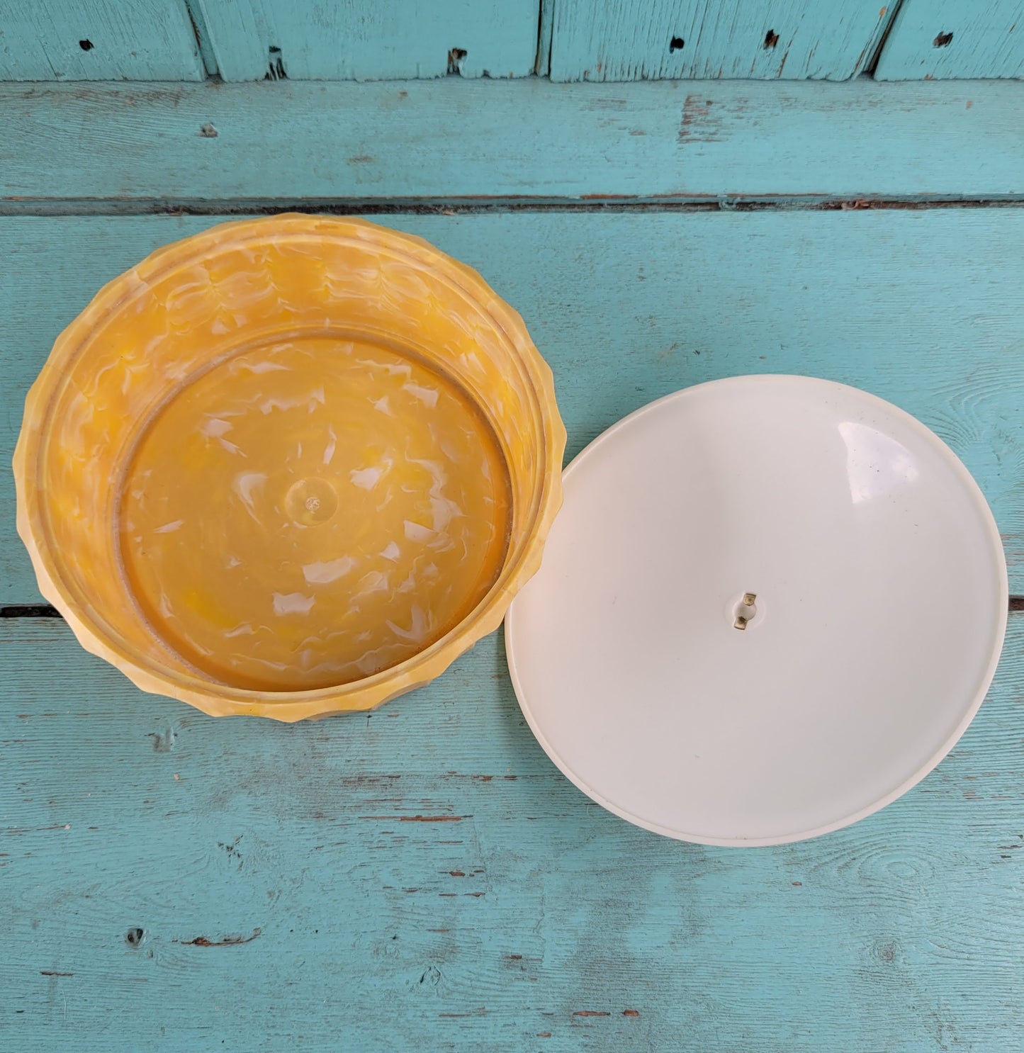 1960s Avon Topaze Beauty Dust marbled plastic face powder pot with plastic jewel detail (empty)