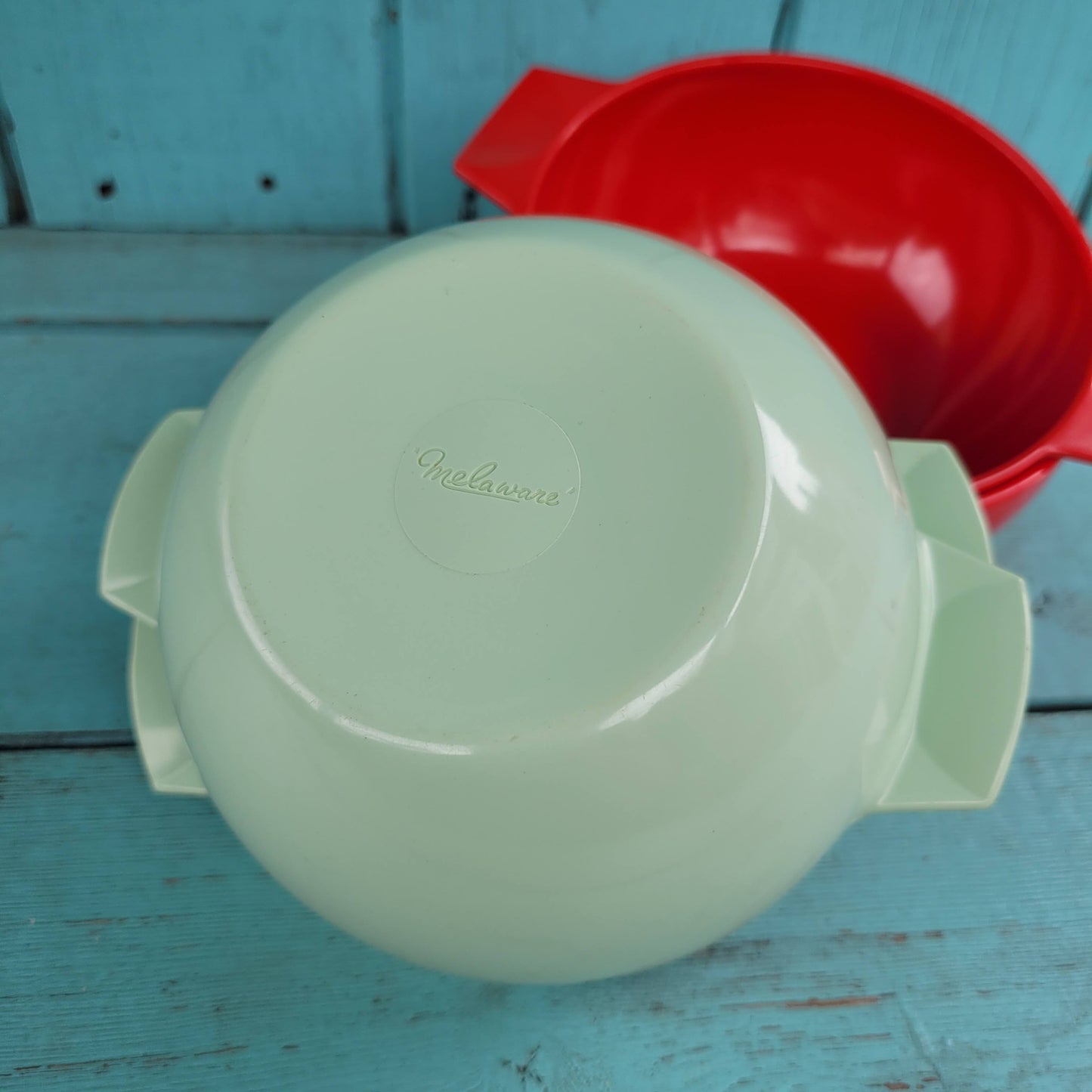 Four 1960s Melaware melamine handled bowls