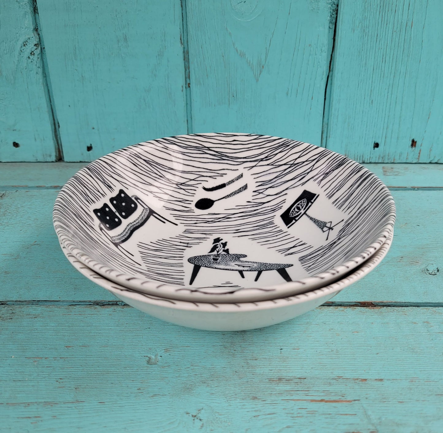 Pair of 1950s/60s Ridgway Potteries 'Homemaker' dessert bowls