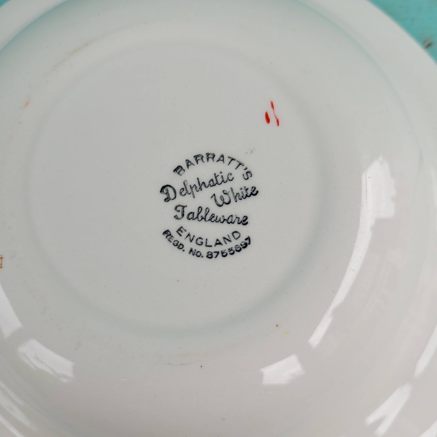 Four rare mid-century Barratt's Delphatic White heart shaped bowls