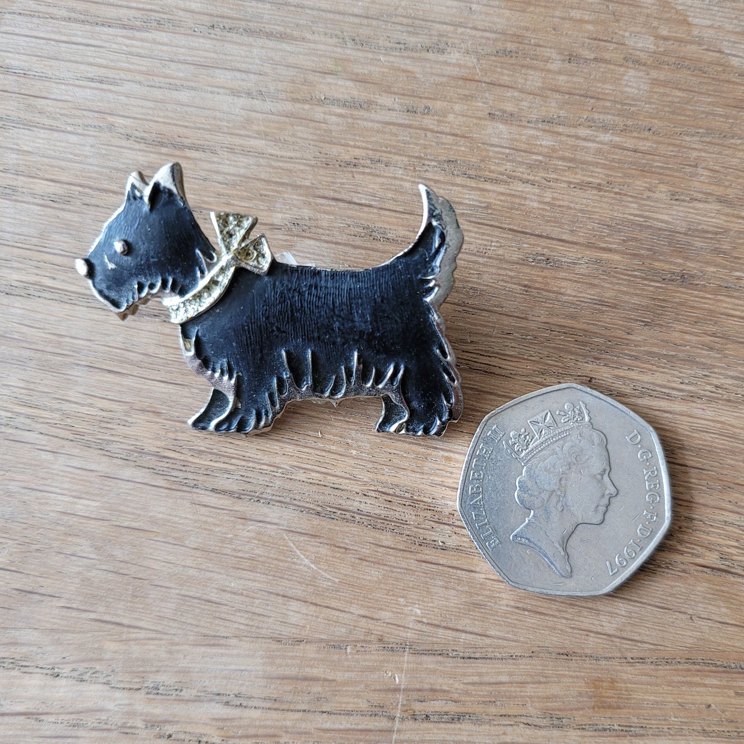 Mid-century Art Deco-style black enamel Scottie dog brooch