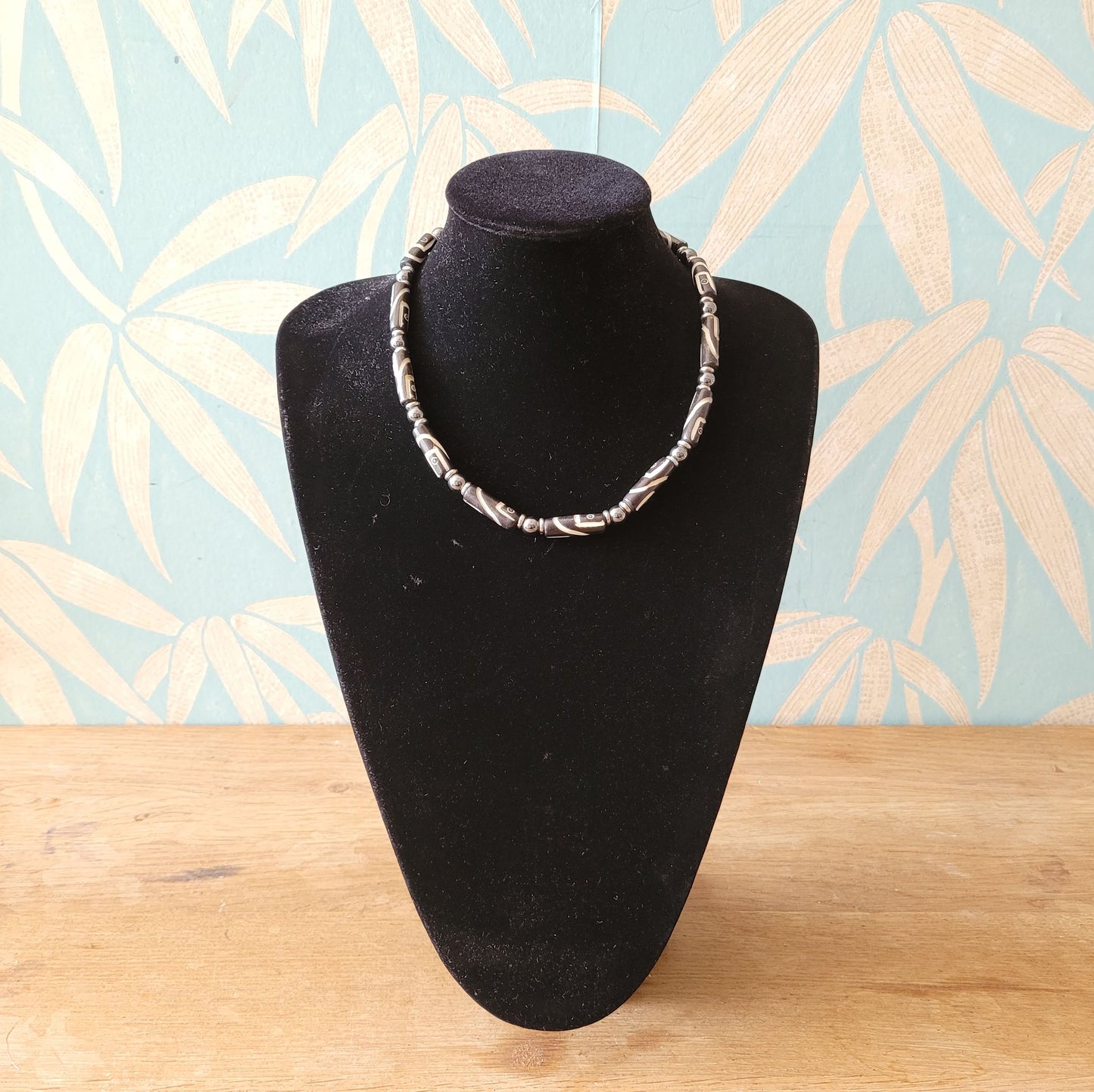 Y2K black & white faux bone geometric bead tribal style necklace