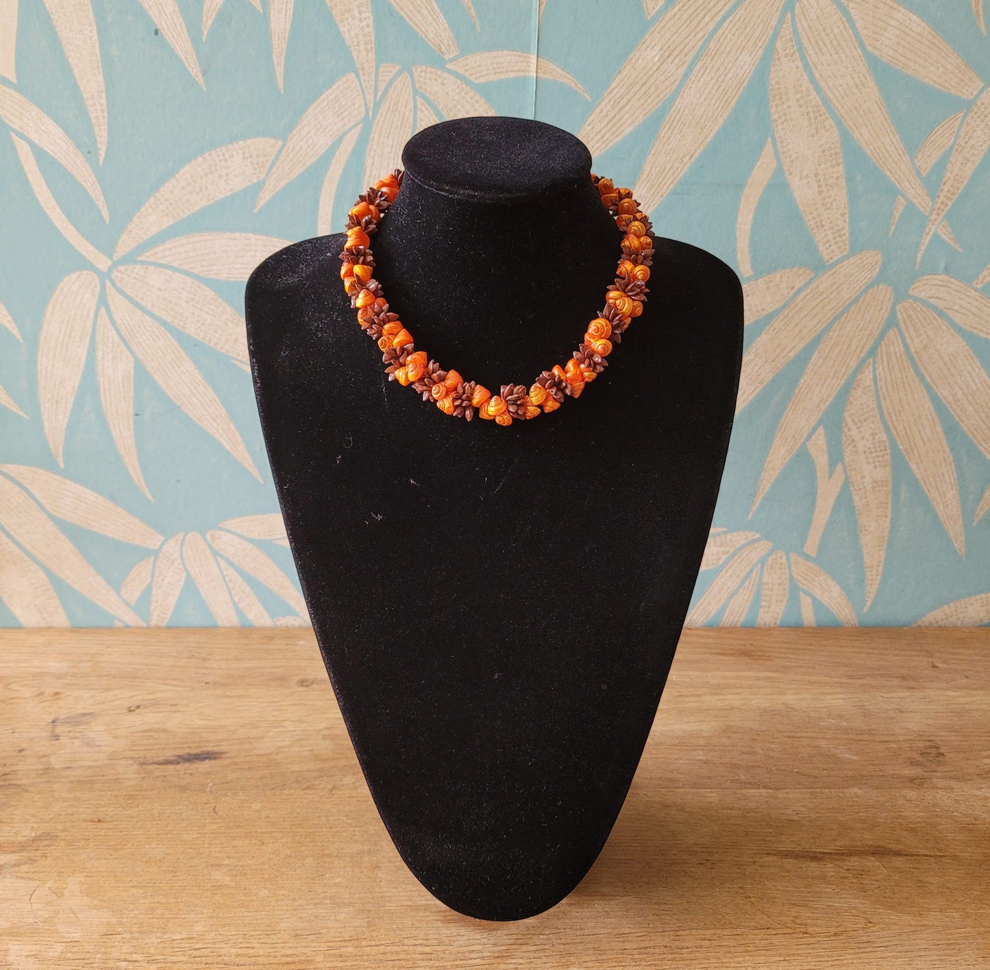1970s brown & orange shell & seed cluster necklace