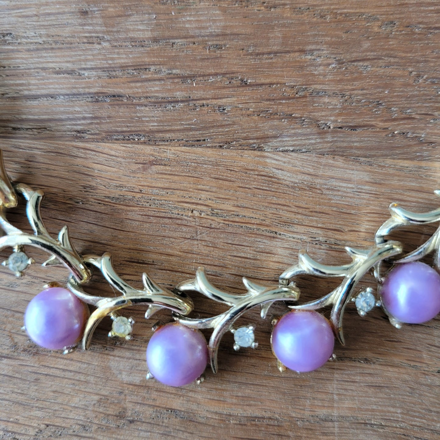 Mid-century gold-tone & purple plastic bead floral necklace