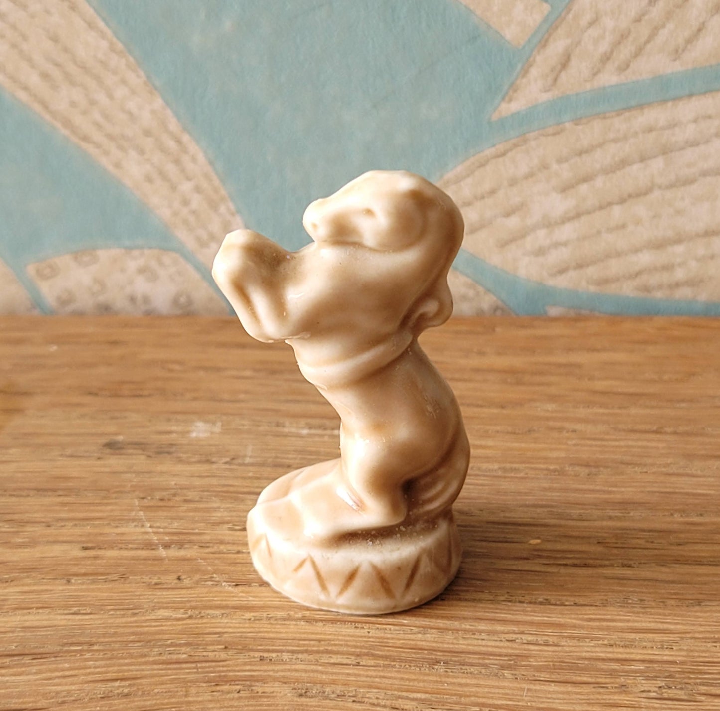 Circa. 1970s Wade "Circus Animals" series figurines: pony and tiger