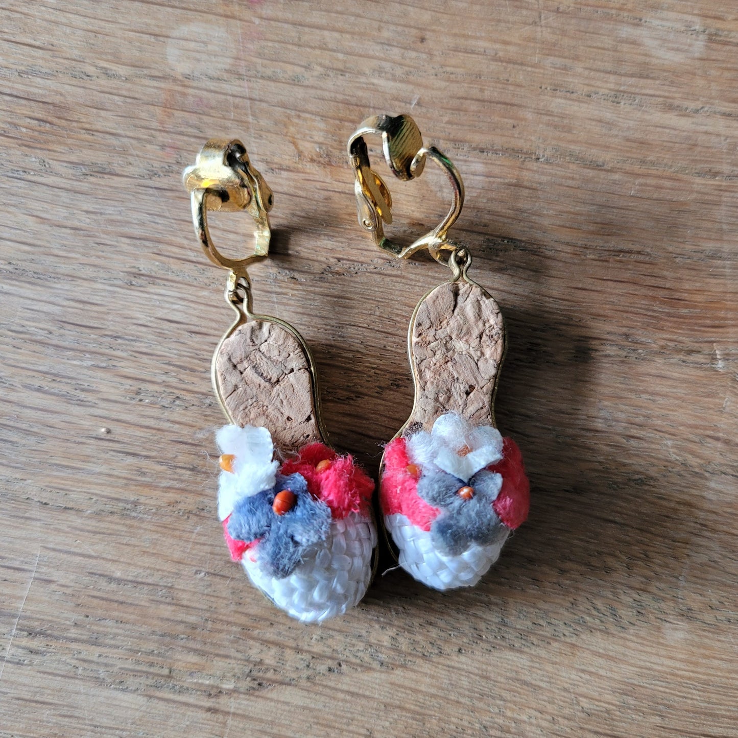 1980s cork & textile espadrille drop clip-on earrings