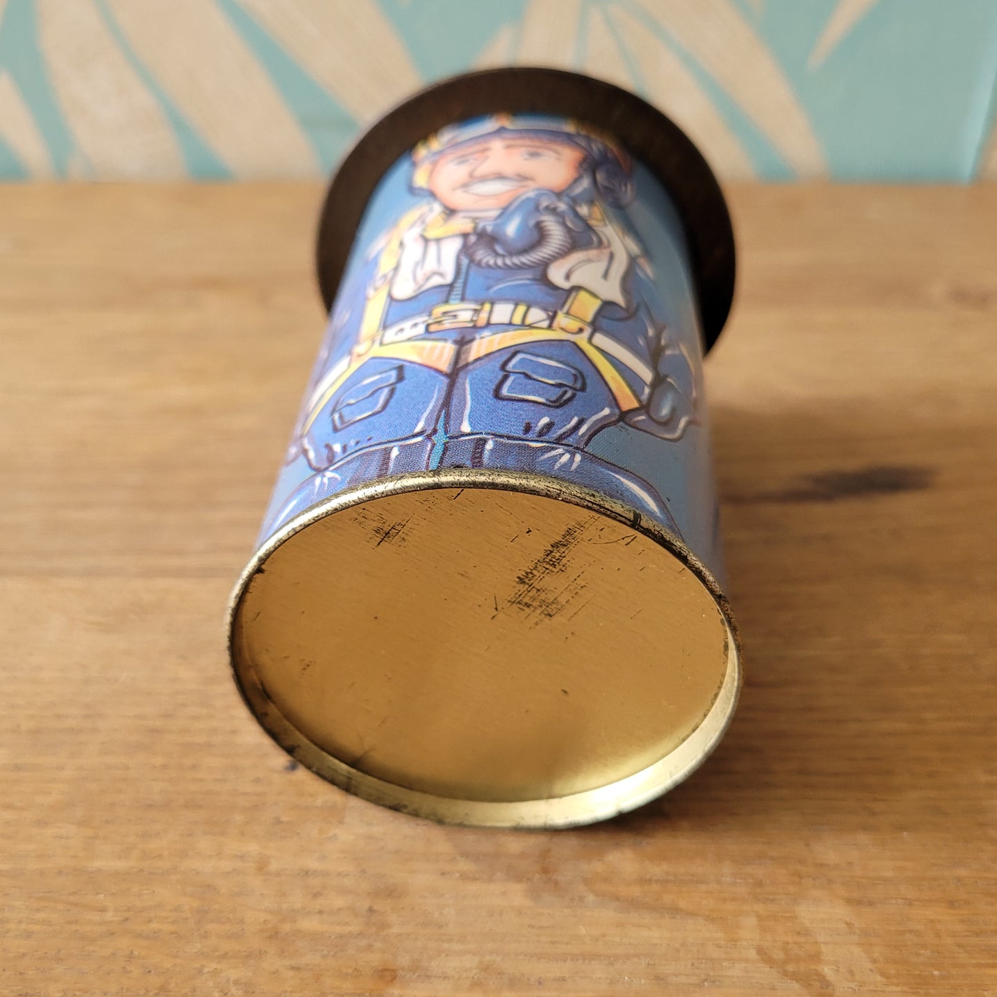1996 Meltis 'WW2 pilot' character small toffee tin