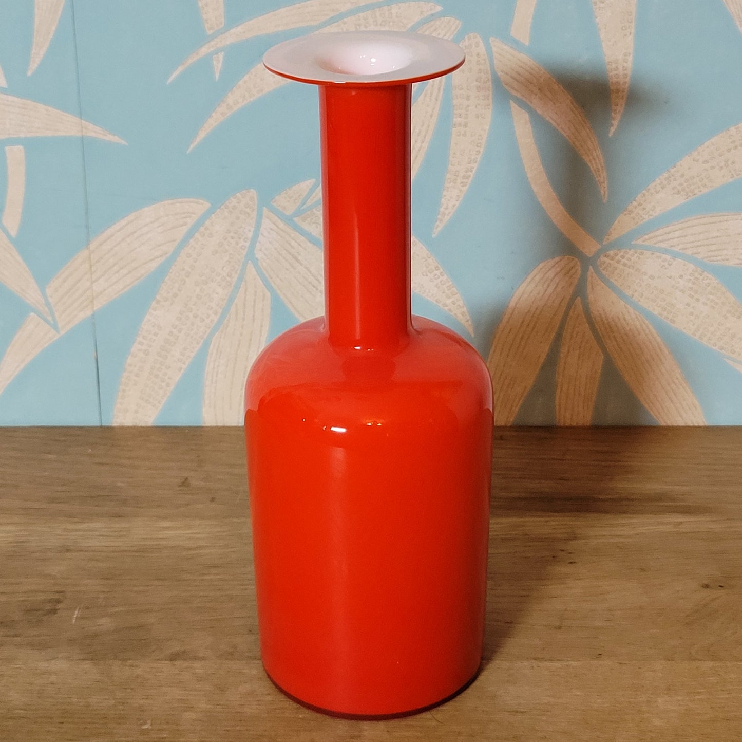 1970s Otto Brauer Holmegaard red cased glass art vase