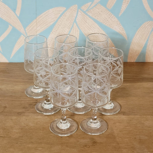 Set of eight circa. 1960s Dema Chesterfield etched starburst port glasses