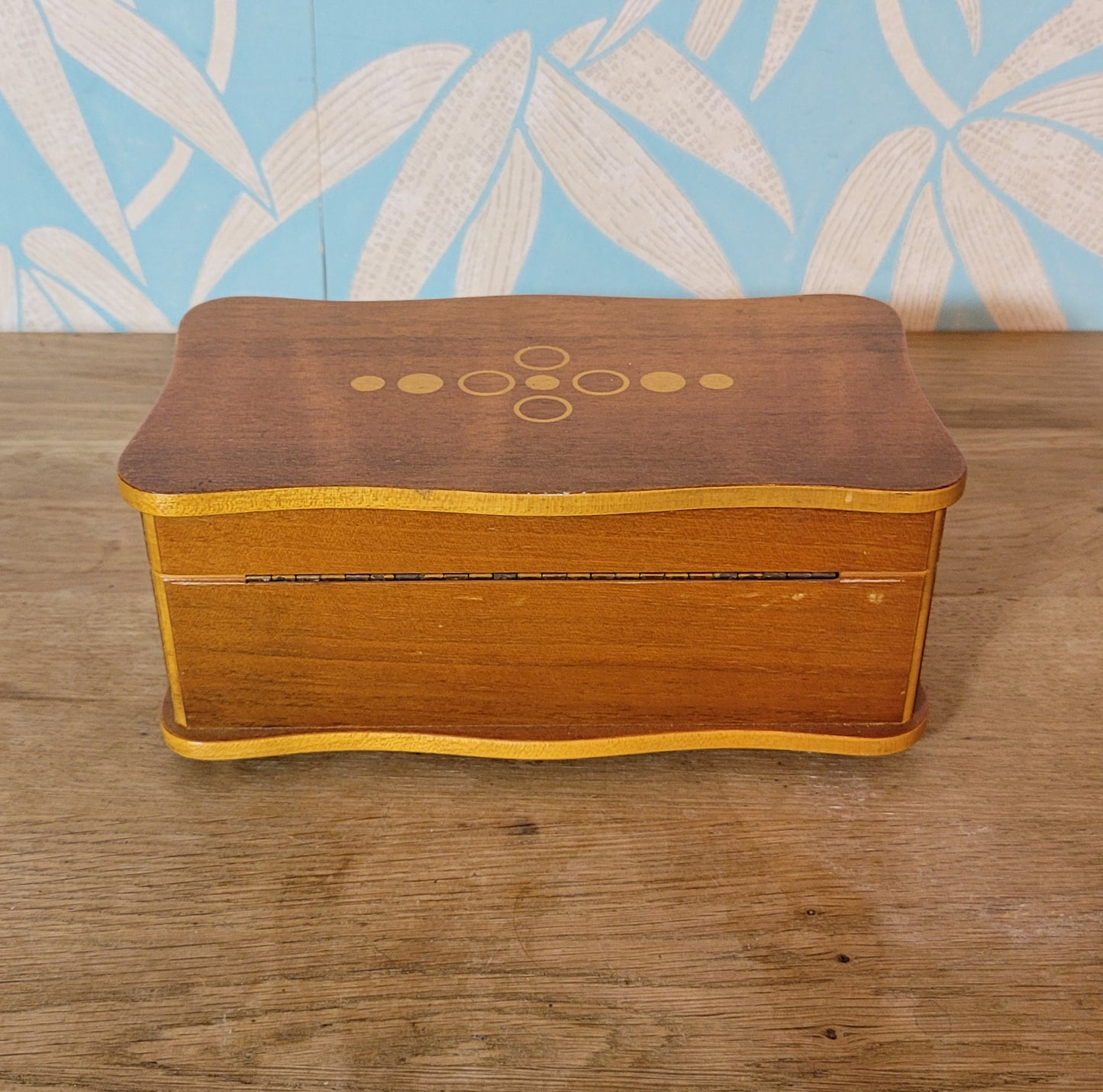 Vintage wooden musical cigarette box with three pirouetting dancing couples