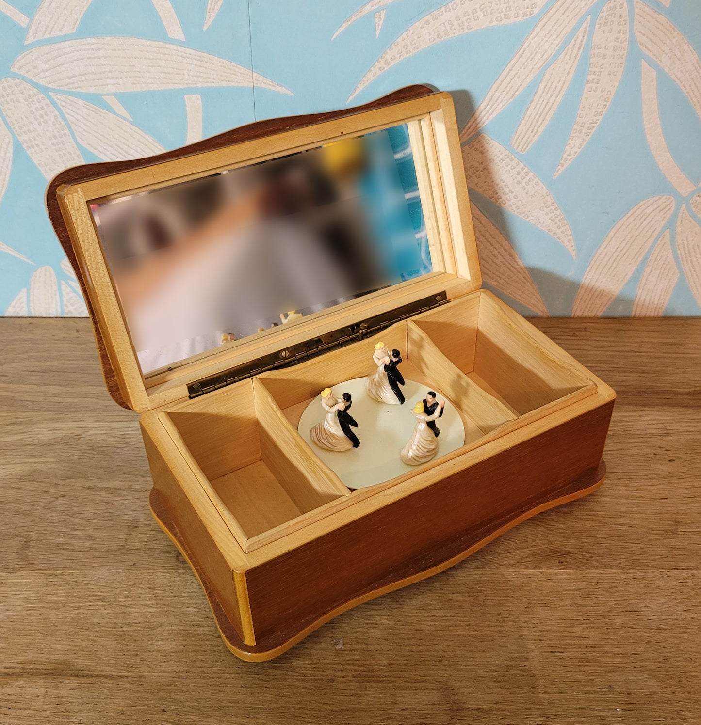 Vintage wooden musical cigarette box with three pirouetting dancing couples