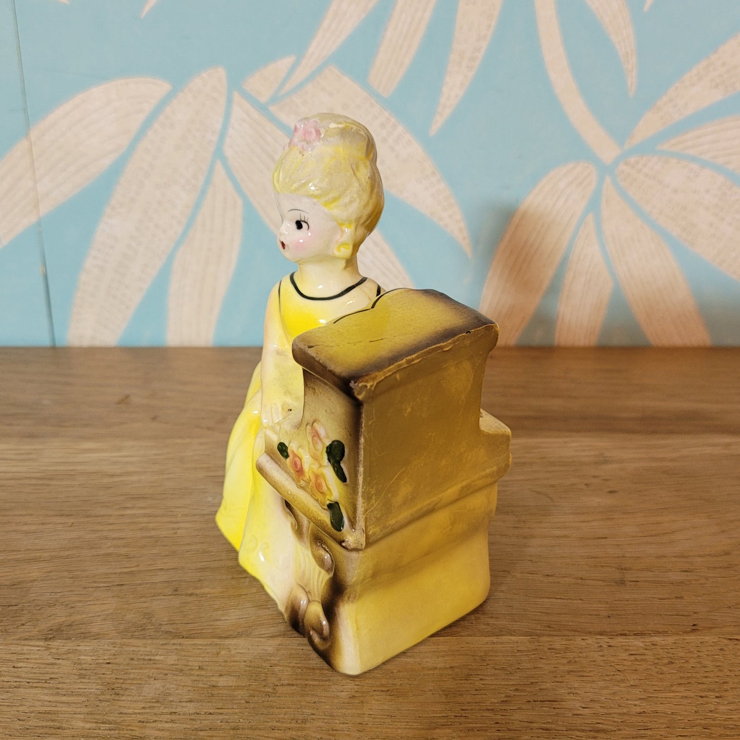1950s/60s Japanware ceramic lady at piano planter vase