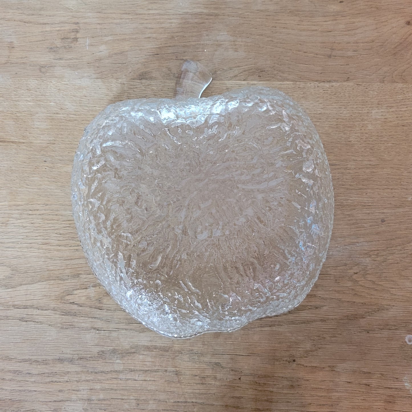 1970s Scandinavian-style textured glass apple serving bowl