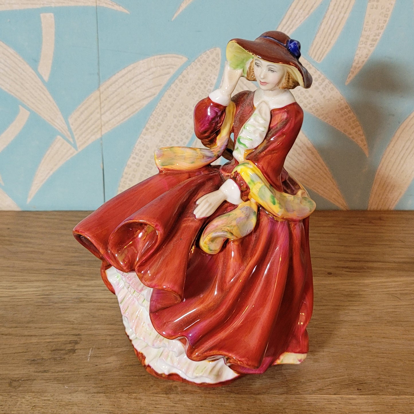 circa. 1980s Royal Doulton 'Top O' The Hill' (HN 1834) bone china figurine