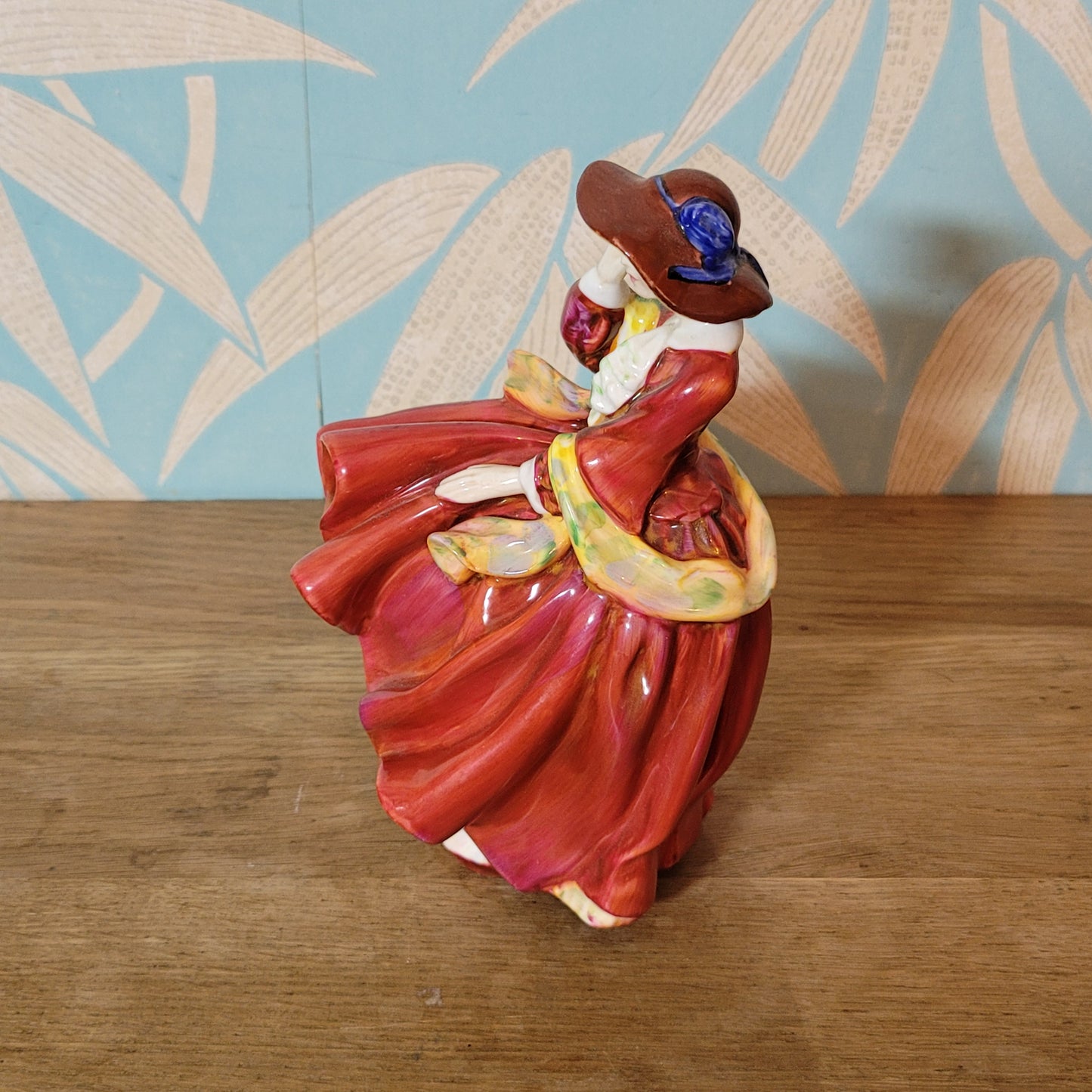 circa. 1980s Royal Doulton 'Top O' The Hill' (HN 1834) bone china figurine