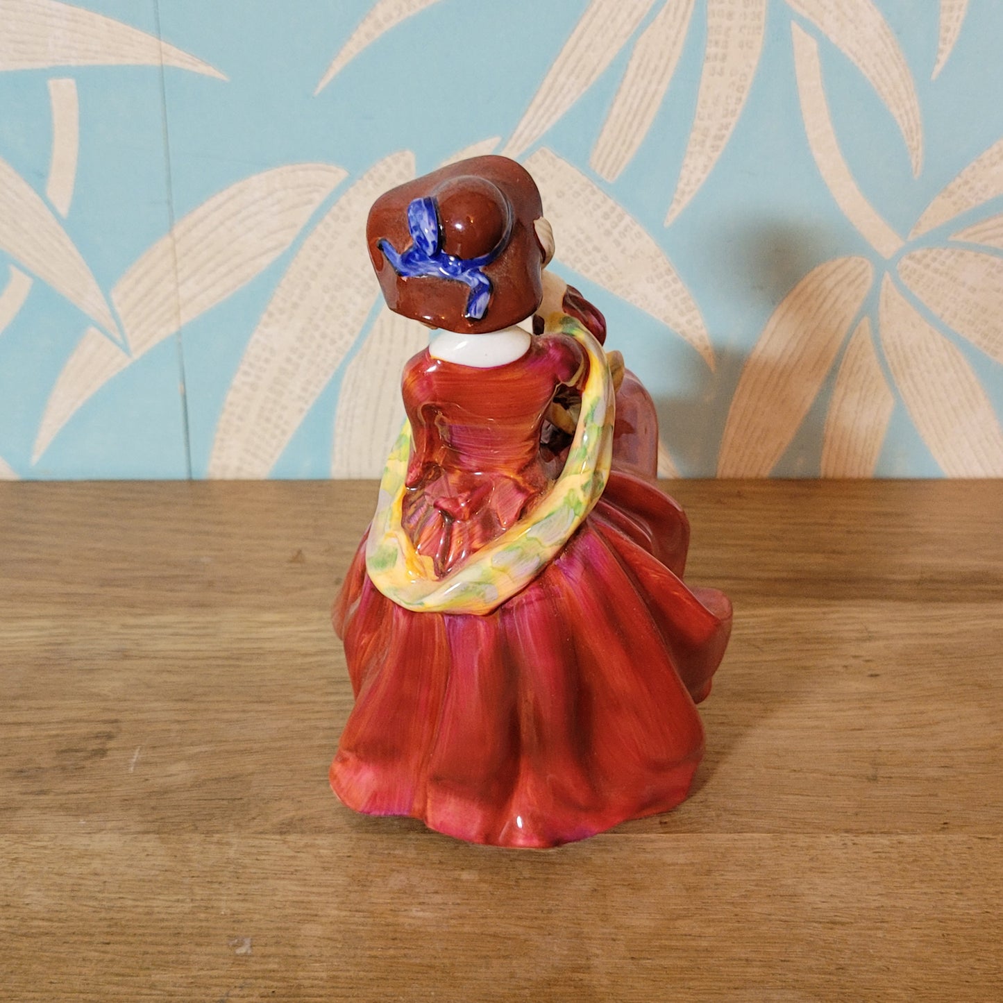 circa. 1980s Royal Doulton 'Top O' The Hill' (HN 1834) bone china figurine