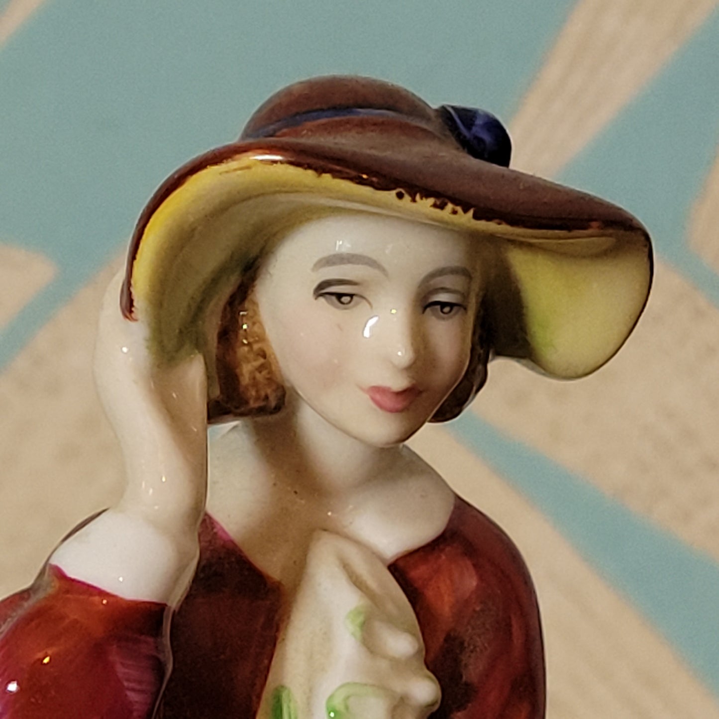 circa. 1980s Royal Doulton 'Top O' The Hill' (HN 1834) bone china figurine