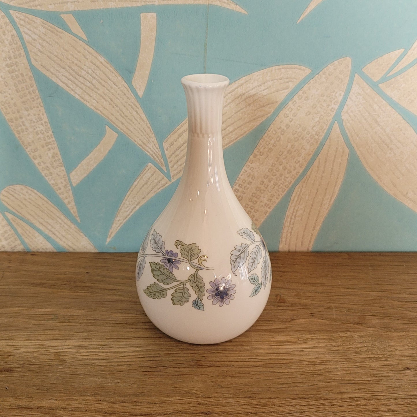 circa. 1970s Wedgwood Clementine bone china bud vase