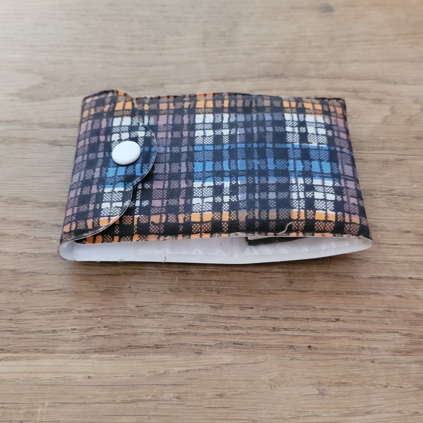 Vintage tartan vinyl travel/pocket sewing kit