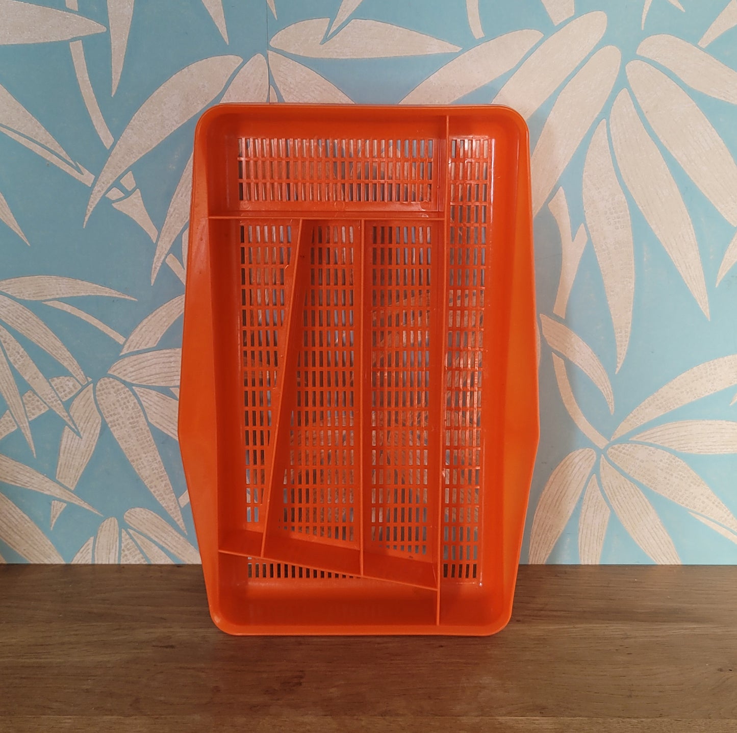 1970s plysu housewares orange plastic assymetric cutlery tray
