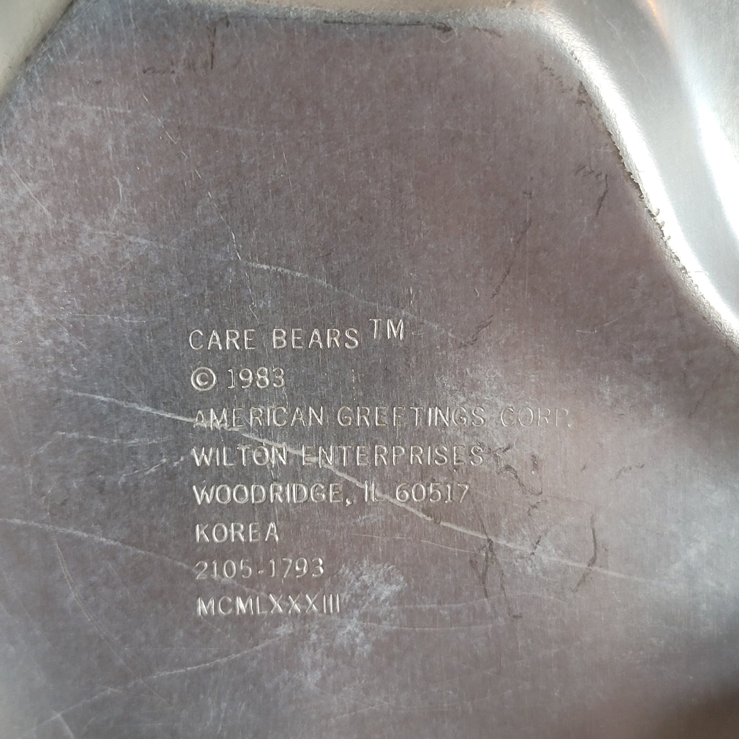 1980s Wilton character aluminum baking tins