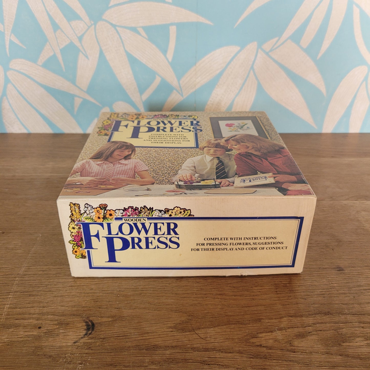 1979 Michael Stanfield wooden flower press with original box
