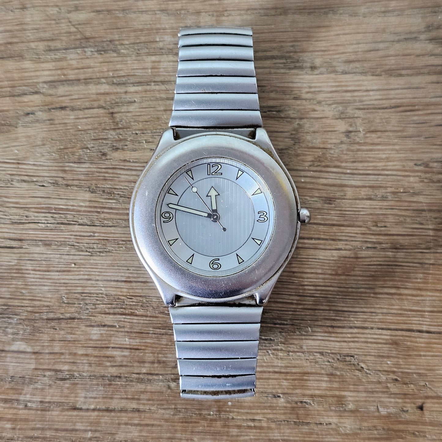 1998 St Michael Quartz minimalist silver-tone ladies bracelet watch