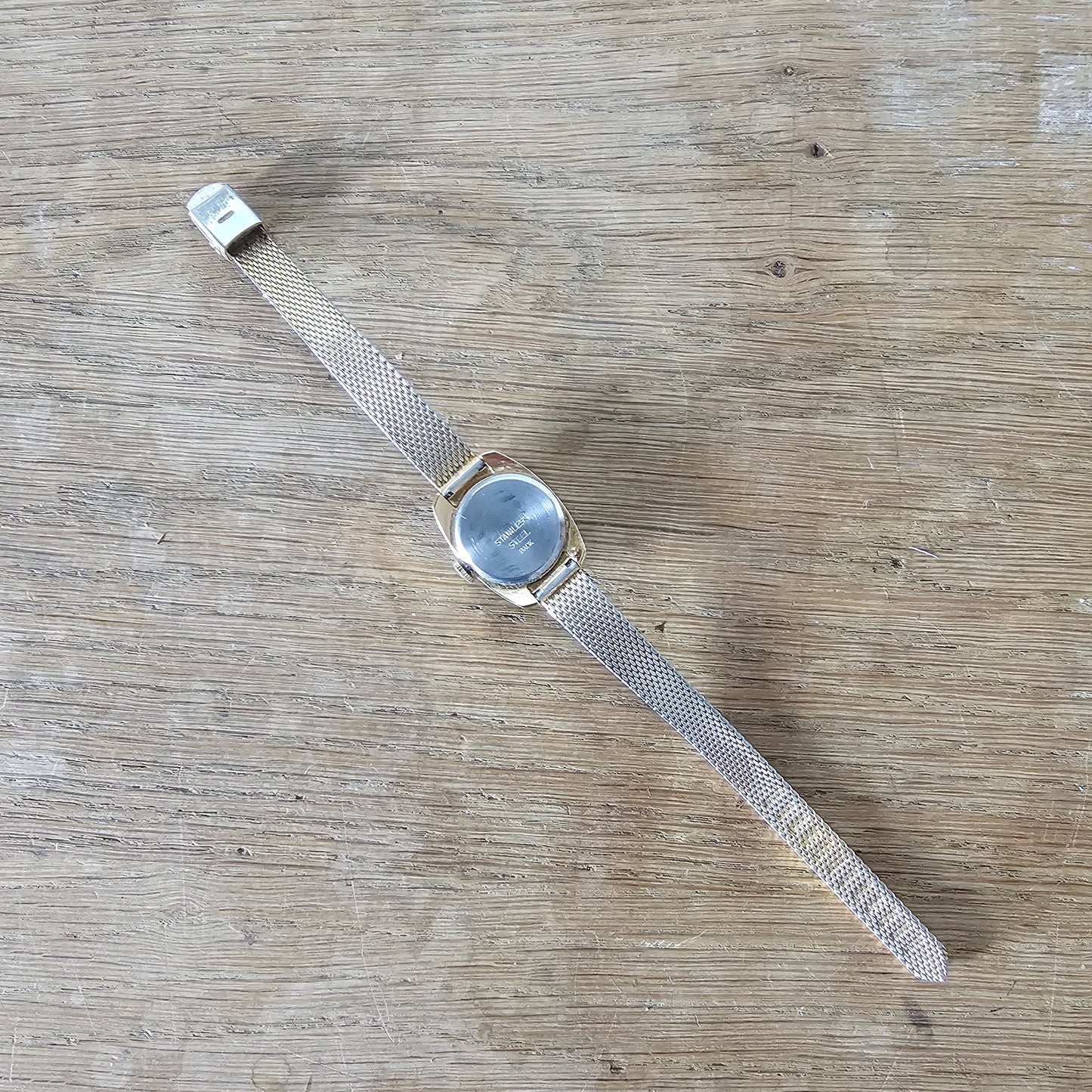 1976 Timex gold-tone oval dial ladies watch with metal mesh strap, plus original box & papers