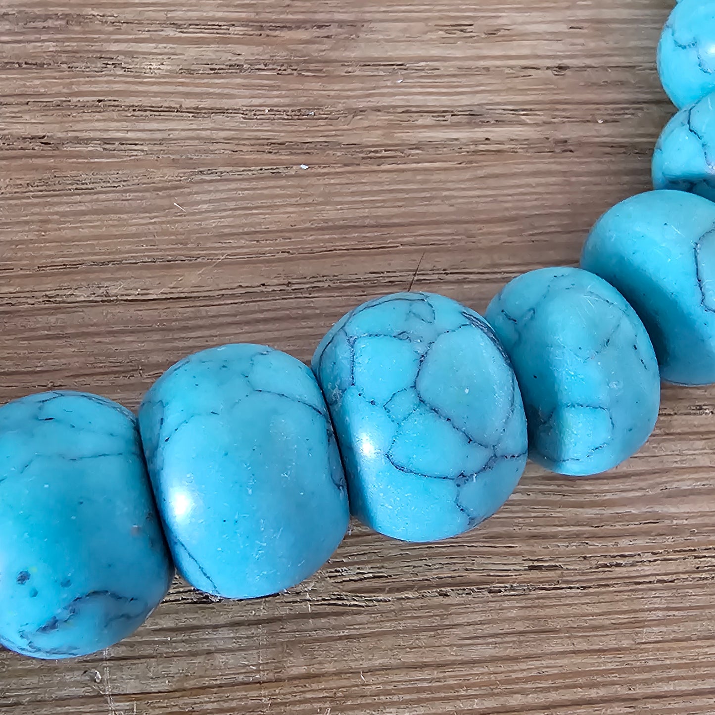 Vintage turquoise-effect graduated bead necklace