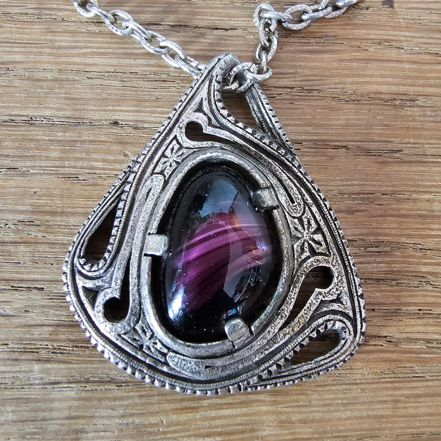1970s Miracle Celtic-style necklace with purple banded cabochon pendant