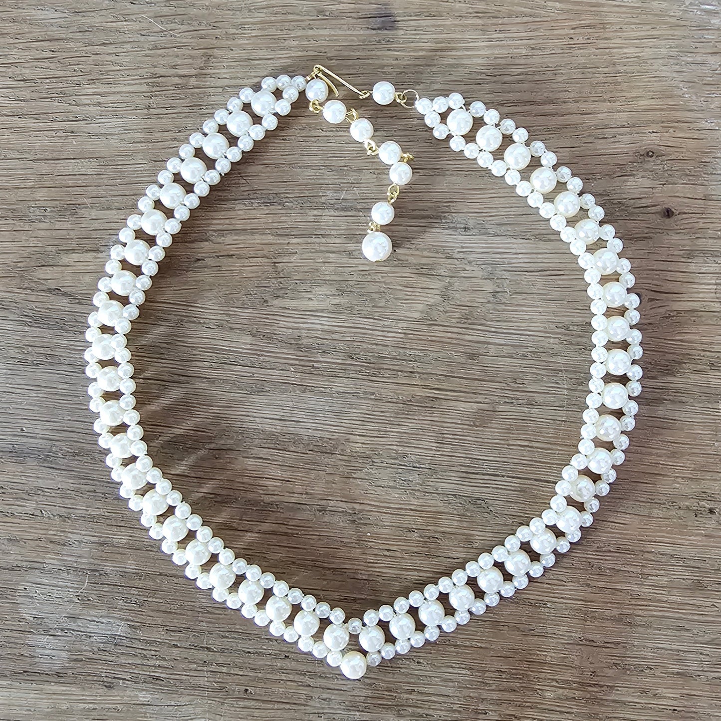 1950s/60s faux pearl cluster collar necklace