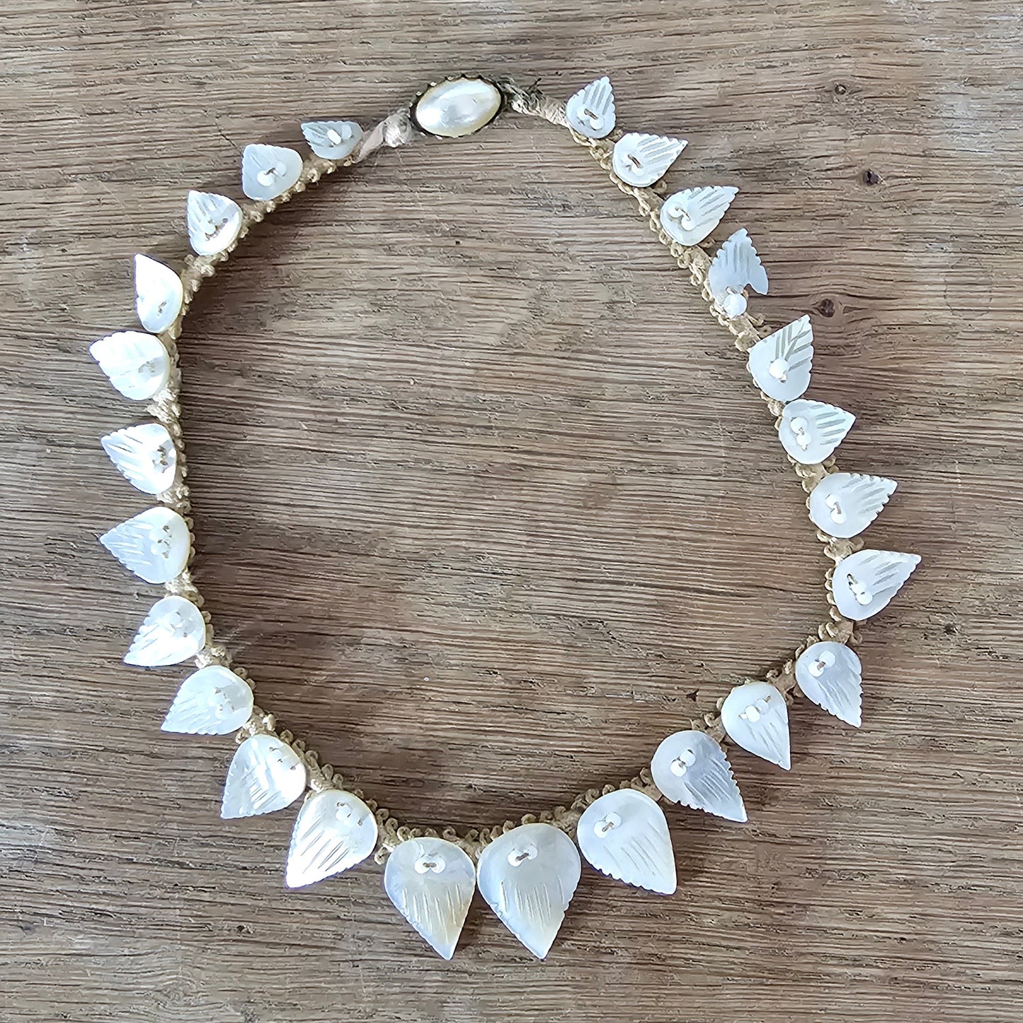 1930s/40s Mother of Pearl leaf drop hand knotted necklace